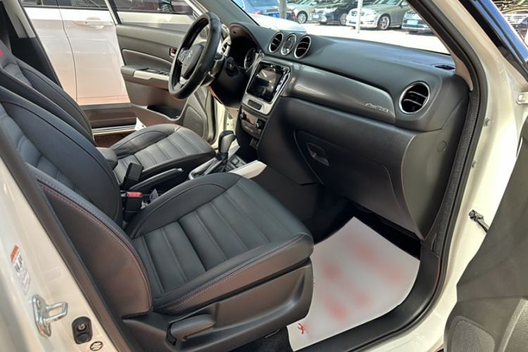 Used Suzuki Vitara 2016 1.4T Automatic 4x4 Flagship Model Interior 5
