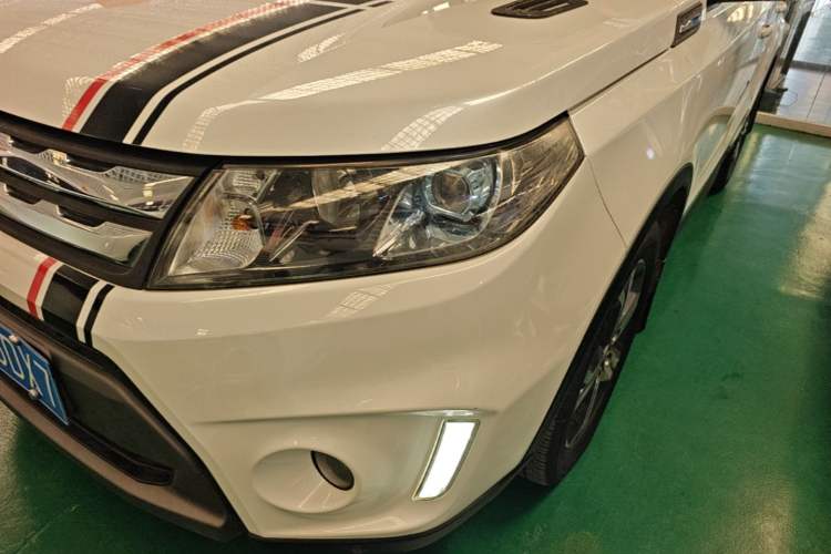 Used Suzuki Vitara 2016 1.4T Automatic Two-Wheel Drive Luxury Version Left Front Headlight