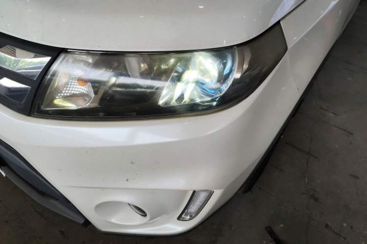 Used Suzuki Vitara 2016 1.4T Automatic Two-Wheel Drive Luxury Version Left Front Headlight
