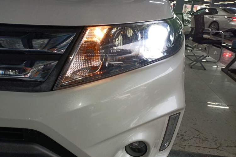 Used Suzuki Vitara 2016 1.4T Automatic 4x4 Flagship Model Left Front Headlight