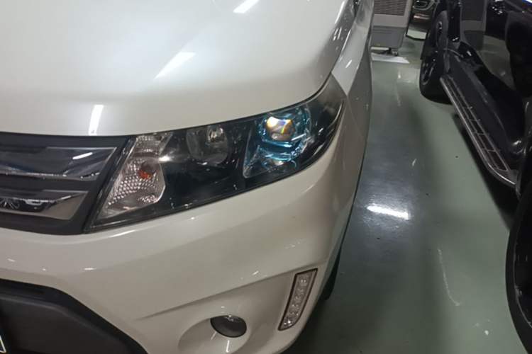 Used Suzuki Vitara 2016 1.4T Automatic Two-Wheel Drive Luxury Version Left Front Headlight