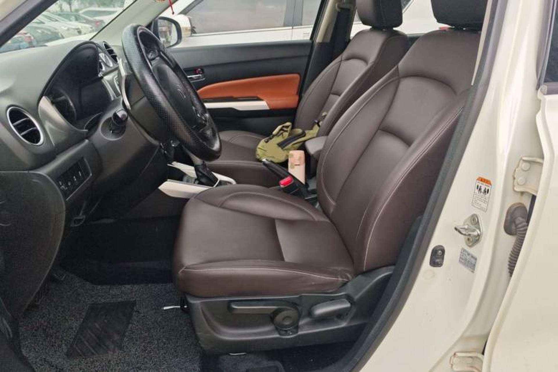 Used Suzuki Vitara 2016 1.4T Automatic Two-Wheel Drive Elite Model Left Front Seat