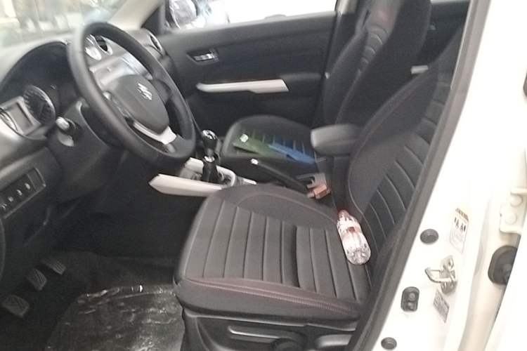 Used Suzuki Vitara 2016 1.4T Manual Two-Wheel-Drive Elite Model Left Front Seat
