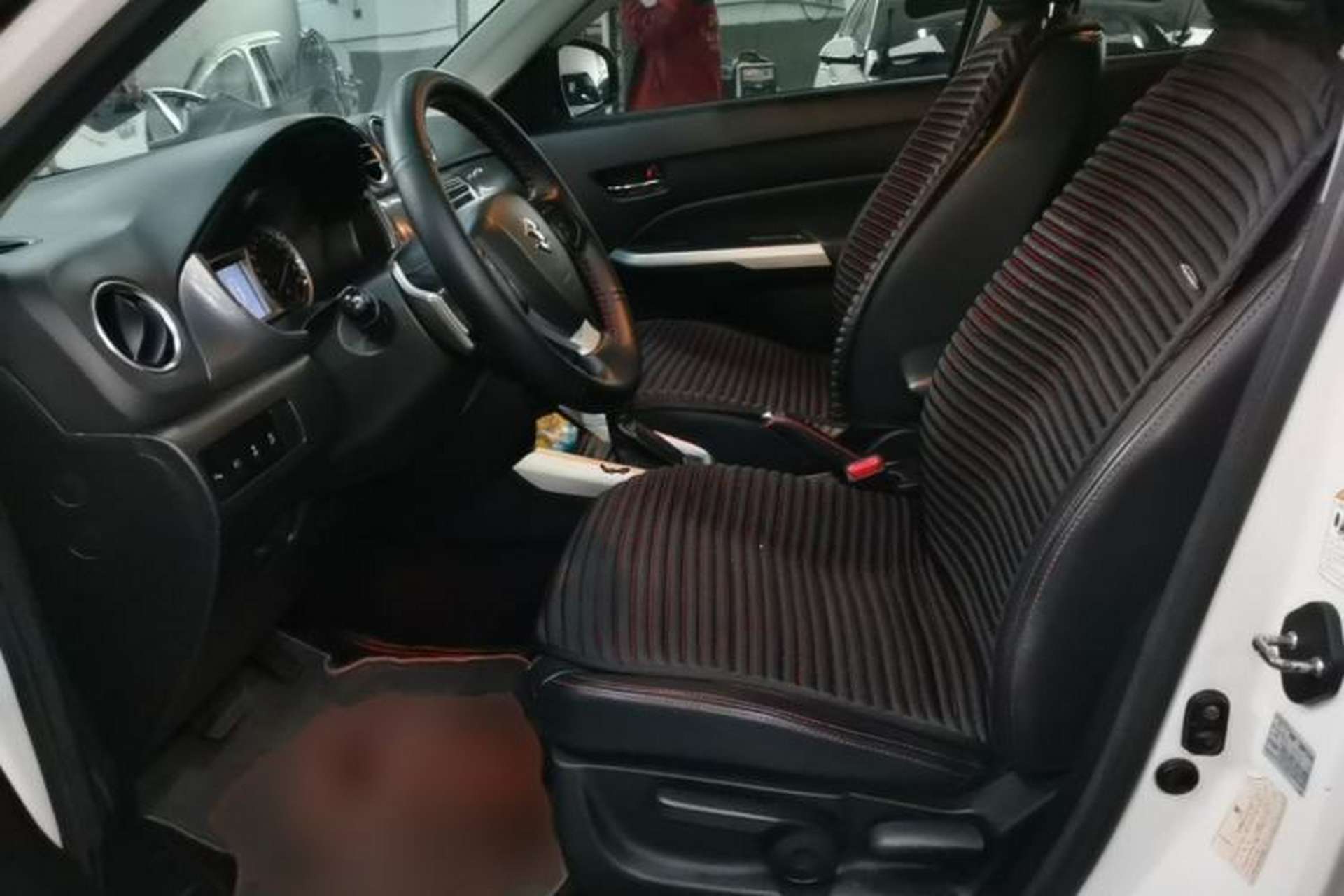 Used Suzuki Vitara 2016 1.4T Automatic Two-Wheel Drive Luxury Version Left Front Seat