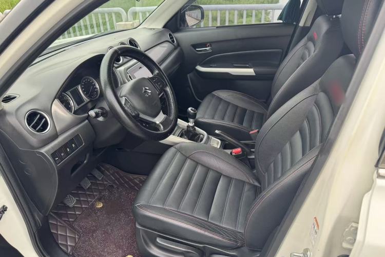 Used Suzuki Vitara 2016 1.4T Manual Two-Wheel Drive Luxury Model Left Front Seat