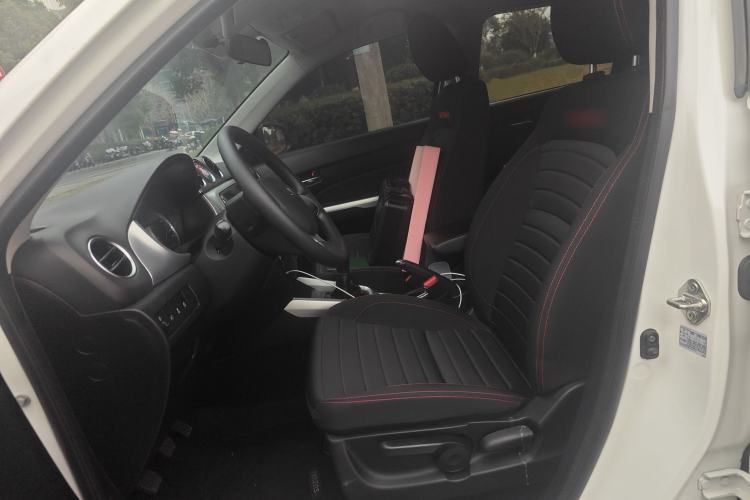 Used Suzuki Vitara 2016 1.6L Manual Two-Wheel Drive Entry-Level Trim Left Front Seat