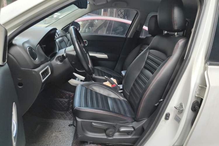 Used Suzuki Vitara 2016 1.6L Manual Two-Wheel Drive Entry-Level Trim Left Front Seat
