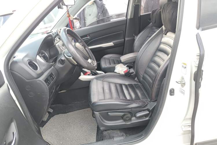 Used Suzuki Vitara 2016 1.4T Automatic Two-Wheel Drive Luxury Version Left Front Seat