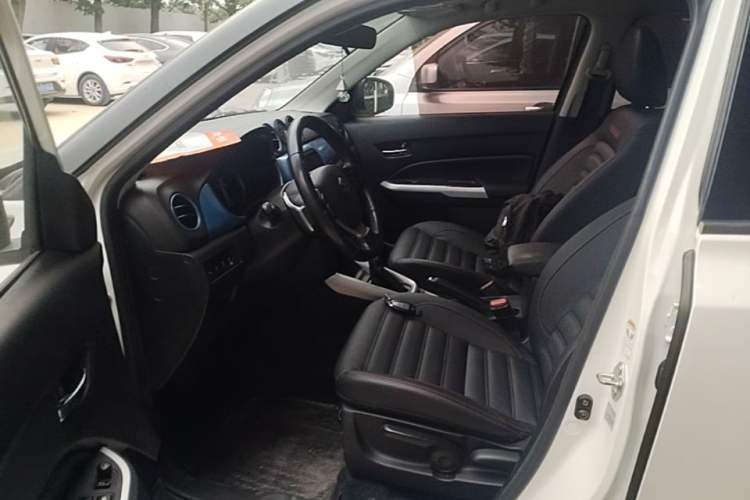 Used Suzuki Vitara 2016 1.4T Automatic Two-Wheel Drive Luxury Version Left Front Seat