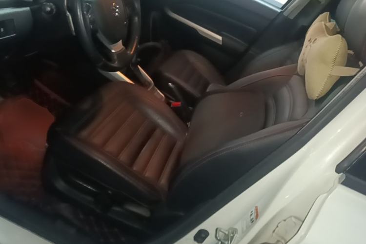 Used Suzuki Vitara 2016 1.4T Automatic Two-Wheel Drive Luxury Version Left Front Seat