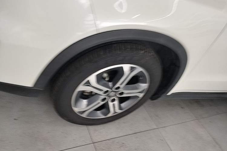 Used Suzuki Vitara 2016 1.4T Automatic 4x4 Flagship Model Left Front Wheel Hub