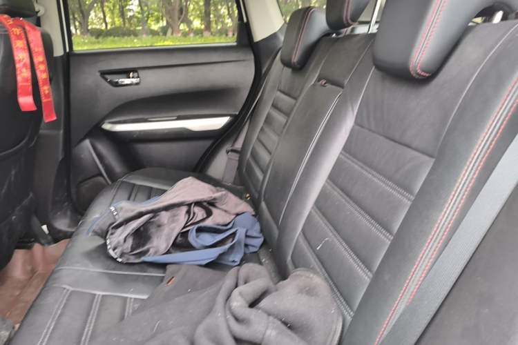 Used Suzuki Vitara 2016 1.4T Automatic Two-Wheel Drive Luxury Version Left Rear Seat