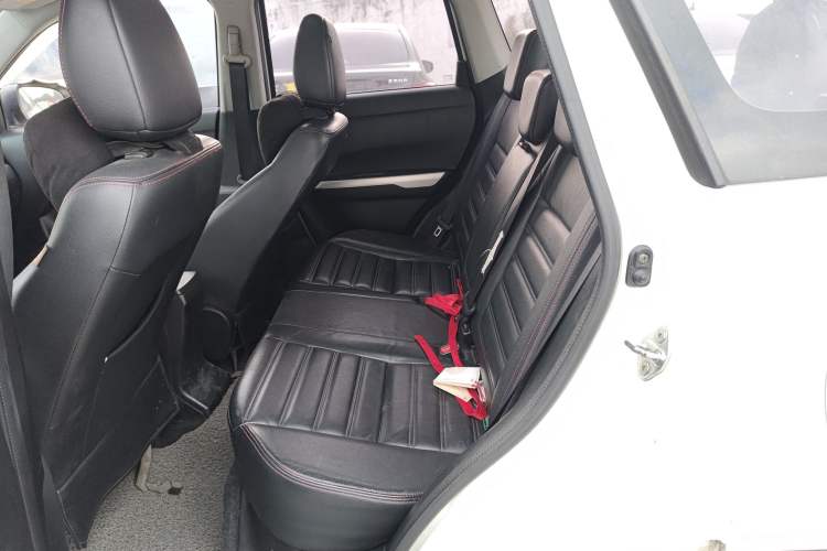 Used Suzuki Vitara 2016 1.4T Automatic Two-Wheel Drive Luxury Version Left Rear Seat