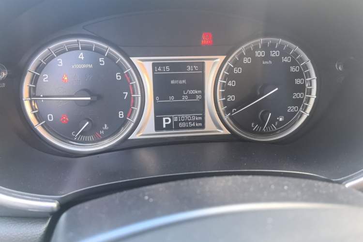 Used Suzuki Vitara 2016 1.4T Automatic Two-Wheel Drive Elite Model Odometer Close Up