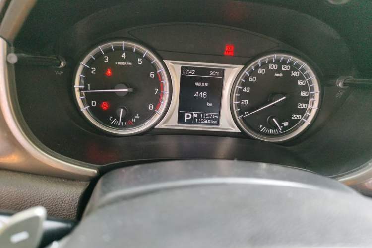 Used Suzuki Vitara 2016 1.4T Automatic Two-Wheel Drive Luxury Version Odometer Close Up