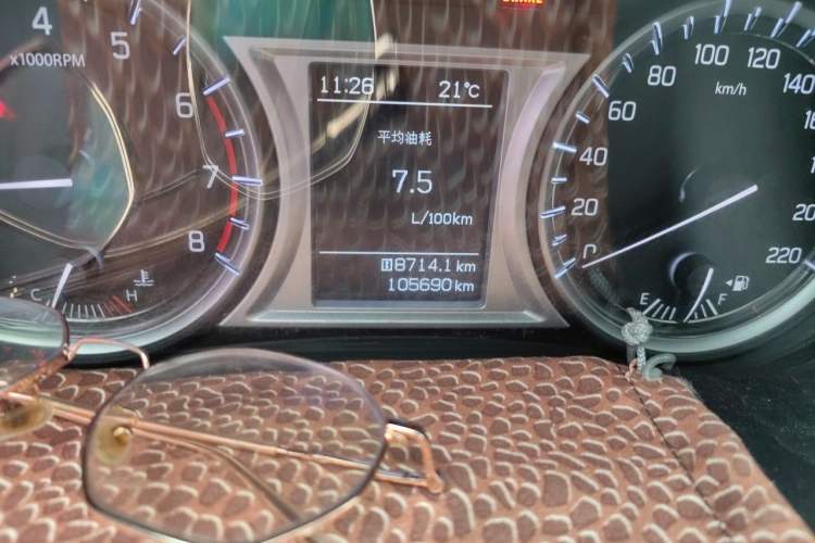 Used Suzuki Vitara 2016 1.4T Manual Two-Wheel Drive Luxury Model Odometer Close Up
