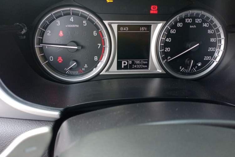 Used Suzuki Vitara 2016 1.4T Automatic Two-Wheel Drive Elite Model Odometer Close Up