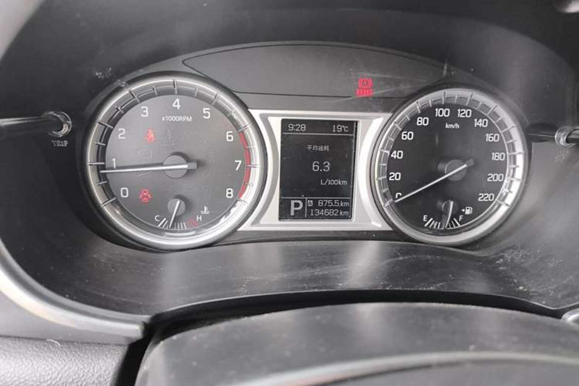 Used Suzuki Vitara 2016 1.4T Automatic Two-Wheel Drive Luxury Version Odometer Close Up