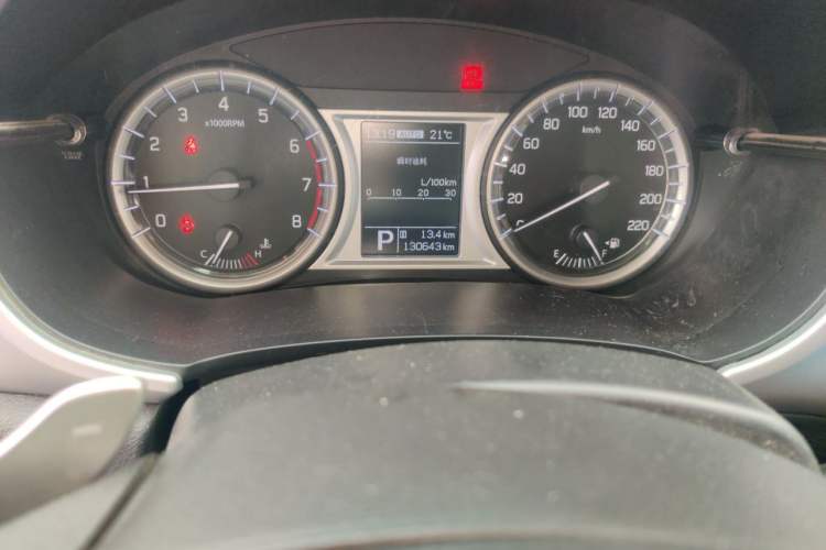Used Suzuki Vitara 2016 1.4T Automatic All-Wheel-Drive Elite Model Odometer Close Up