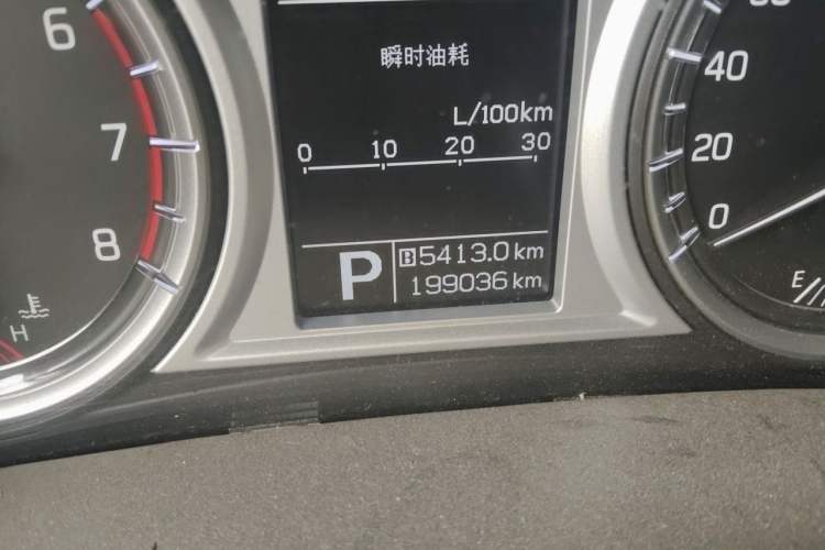 Used Suzuki Vitara 2016 1.4T Automatic Two-Wheel Drive Elite Model Odometer Close Up