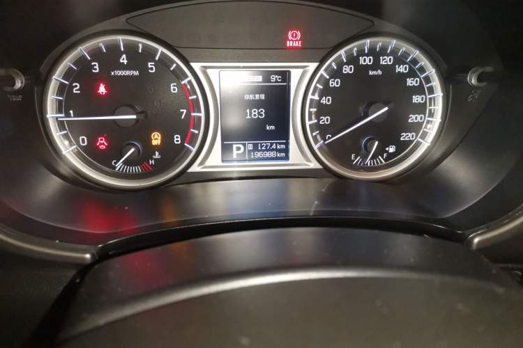 Used Suzuki Vitara 2016 1.4T Automatic 4x4 Flagship Model Odometer Close Up