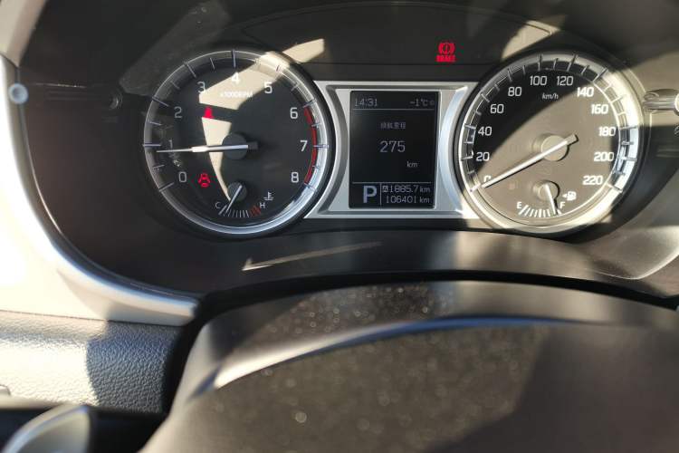Used Suzuki Vitara 2016 1.4T Automatic Two-Wheel Drive Elite Model Odometer Close Up