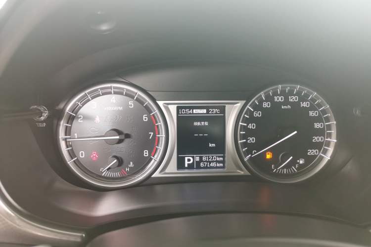 Used Suzuki Vitara 2016 1.4T Automatic 4x4 Flagship Model Odometer Close Up