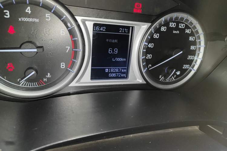 Used Suzuki Vitara 2016 1.6L Manual Two-Wheel Drive Entry-Level Trim Odometer Close Up