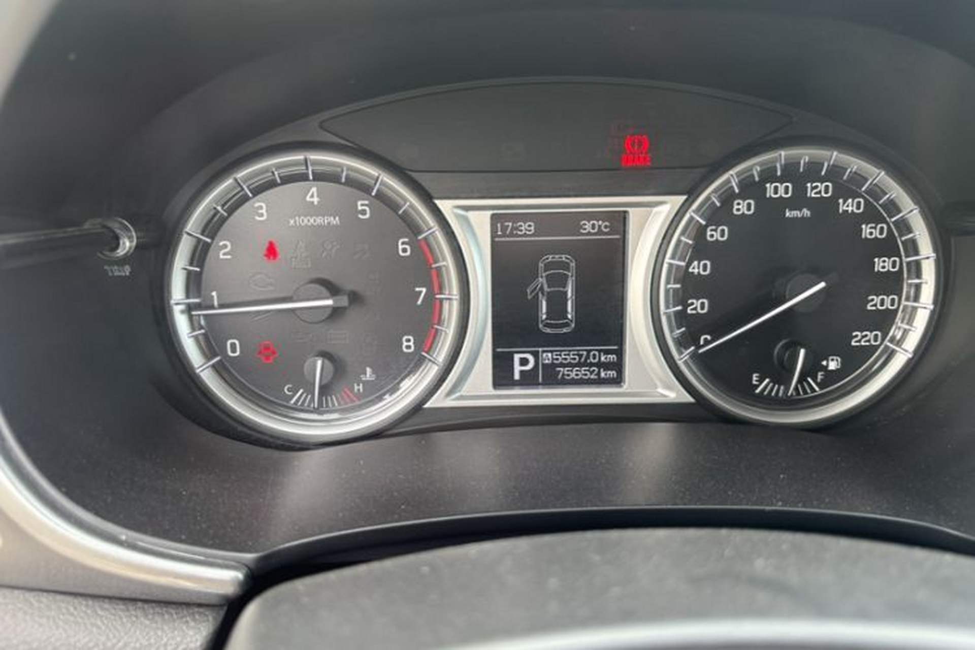 Used Suzuki Vitara 2016 1.4T Automatic Two-Wheel Drive Elite Model Odometer Close Up