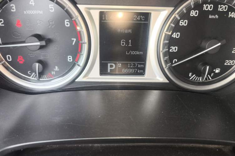 Used Suzuki Vitara 2016 1.4T Automatic Two-Wheel Drive Luxury Version Odometer Close Up