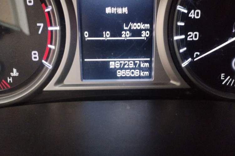 Used Suzuki Vitara 2016 1.6L Manual Two-Wheel Drive Entry-Level Trim Odometer Close Up