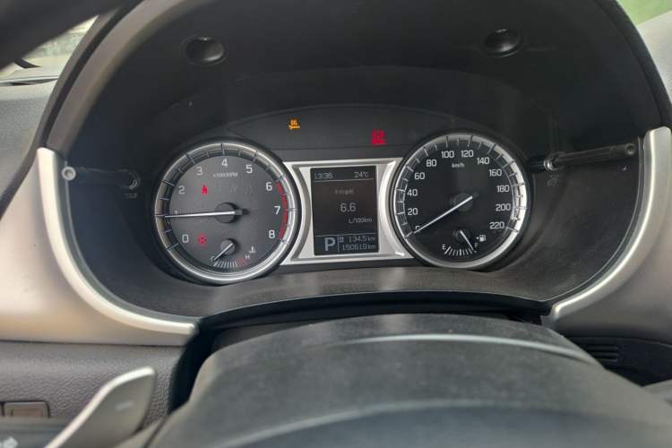 Used Suzuki Vitara 2016 1.4T Automatic Two-Wheel Drive Elite Model Odometer Close Up