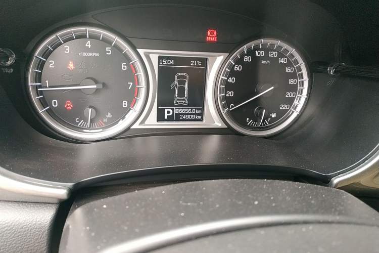 Used Suzuki Vitara 2016 1.4T Automatic Two-Wheel Drive Elite Model Odometer Close Up