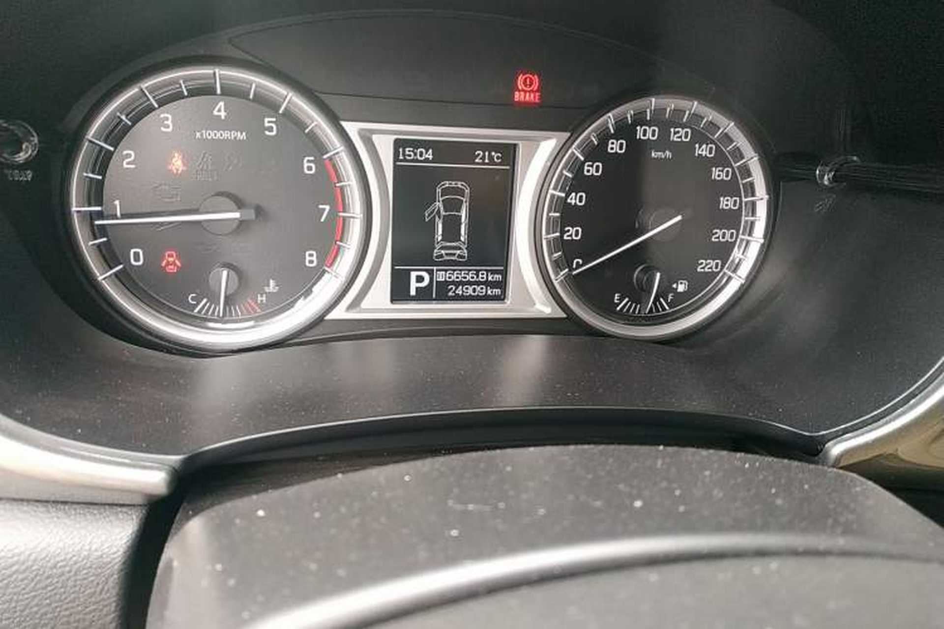 Used Suzuki Vitara 2016 1.4T Automatic Two-Wheel Drive Elite Model Odometer Close Up