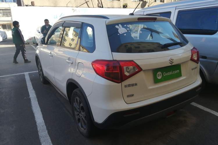 Used Suzuki Vitara 2016 1.6L Manual Two-Wheel Drive Entry-Level Trim Rear Left 45 Deg