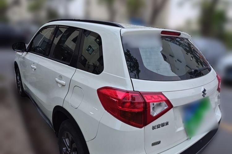 Used Suzuki Vitara 2016 1.6L Manual Two-Wheel Drive Entry-Level Trim Rear Left 45 Deg