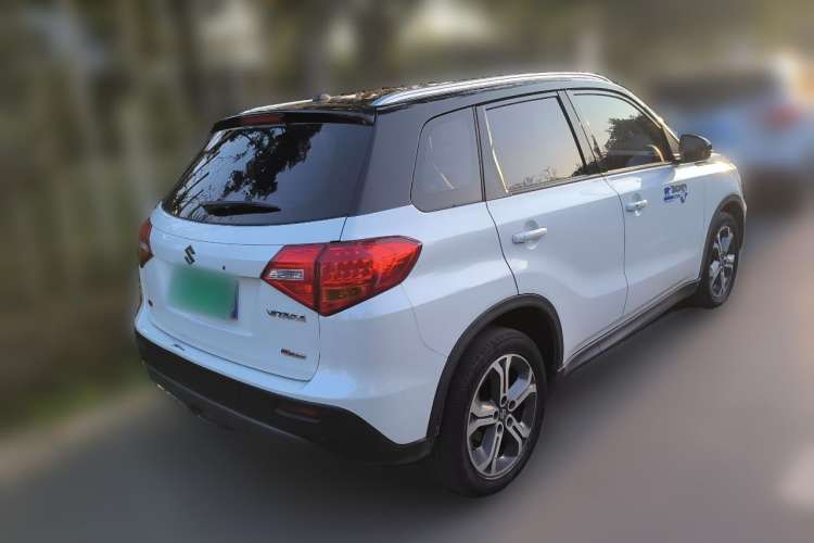 Used Suzuki Vitara 2016 1.4T Manual Two-Wheel Drive Luxury Model Rear Right 45 Deg