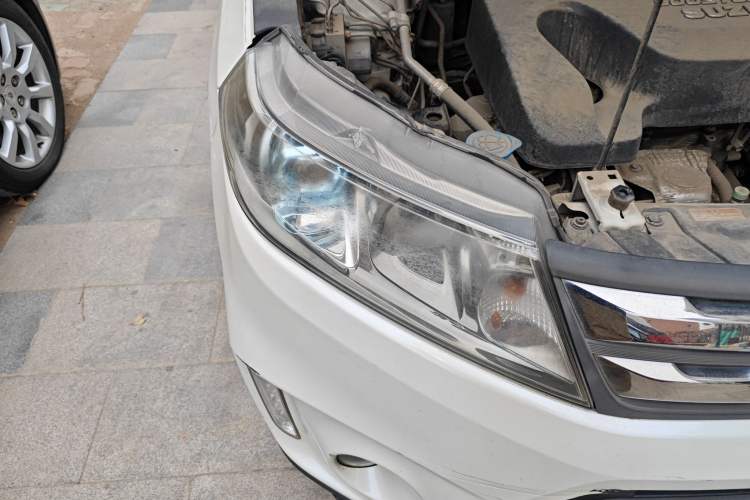 Used Suzuki Vitara 2016 1.4T Automatic 4x4 Flagship Model Right Front Headlight