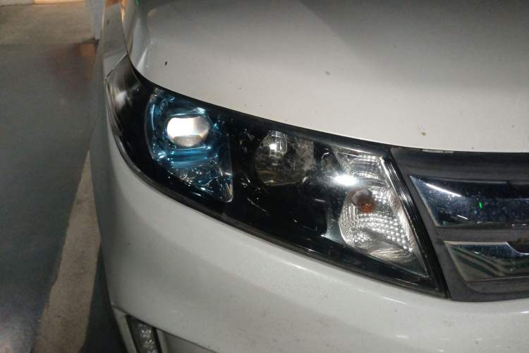 Used Suzuki Vitara 2016 1.4T Automatic 4x4 Flagship Model Right Front Headlight