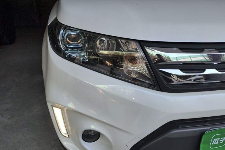 Used Suzuki Vitara 2016 1.4T Automatic Two-Wheel Drive Luxury Version Right Front Headlight