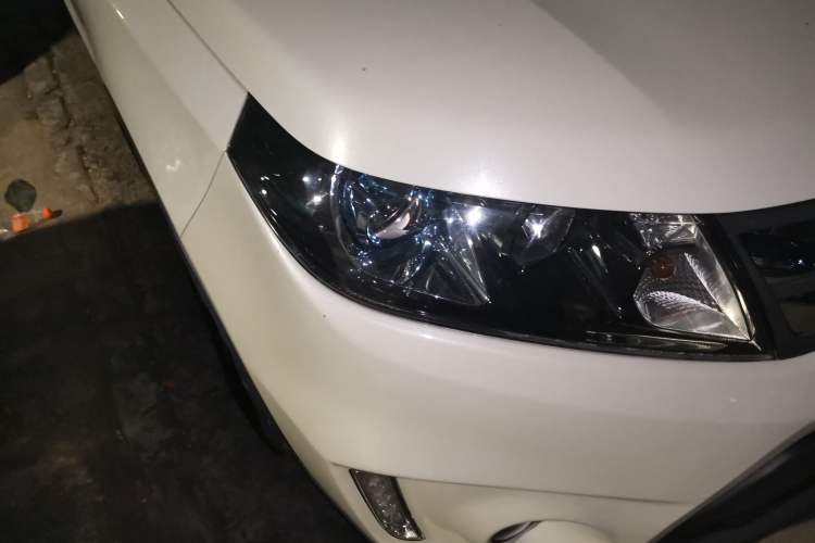 Used Suzuki Vitara 2016 1.4T Automatic Two-Wheel Drive Luxury Version Right Front Headlight