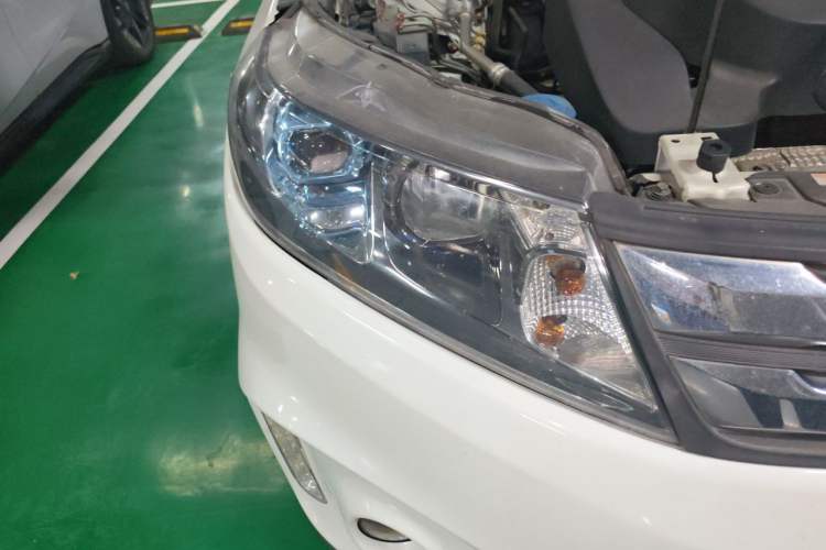 Used Suzuki Vitara 2016 1.4T Automatic 4x4 Flagship Model Right Front Headlight