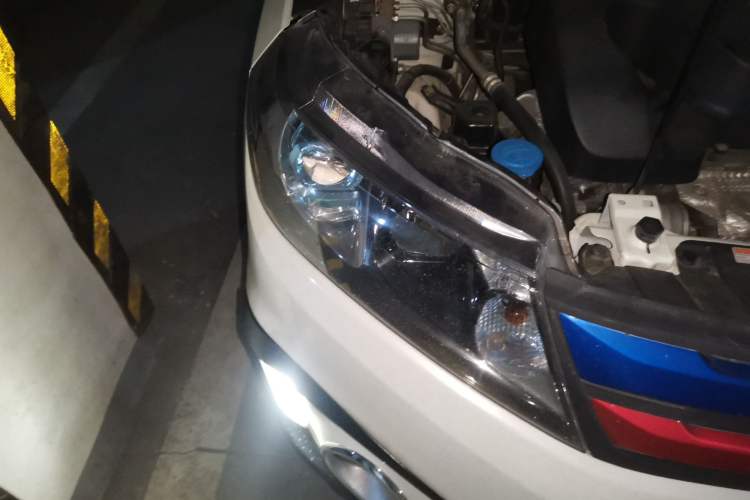 Used Suzuki Vitara 2016 1.4T Automatic 4x4 Flagship Model Right Front Headlight