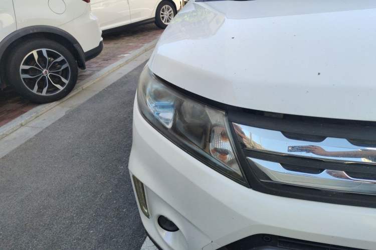 Used Suzuki Vitara 2016 1.4T Automatic Two-Wheel Drive Luxury Version Right Front Headlight