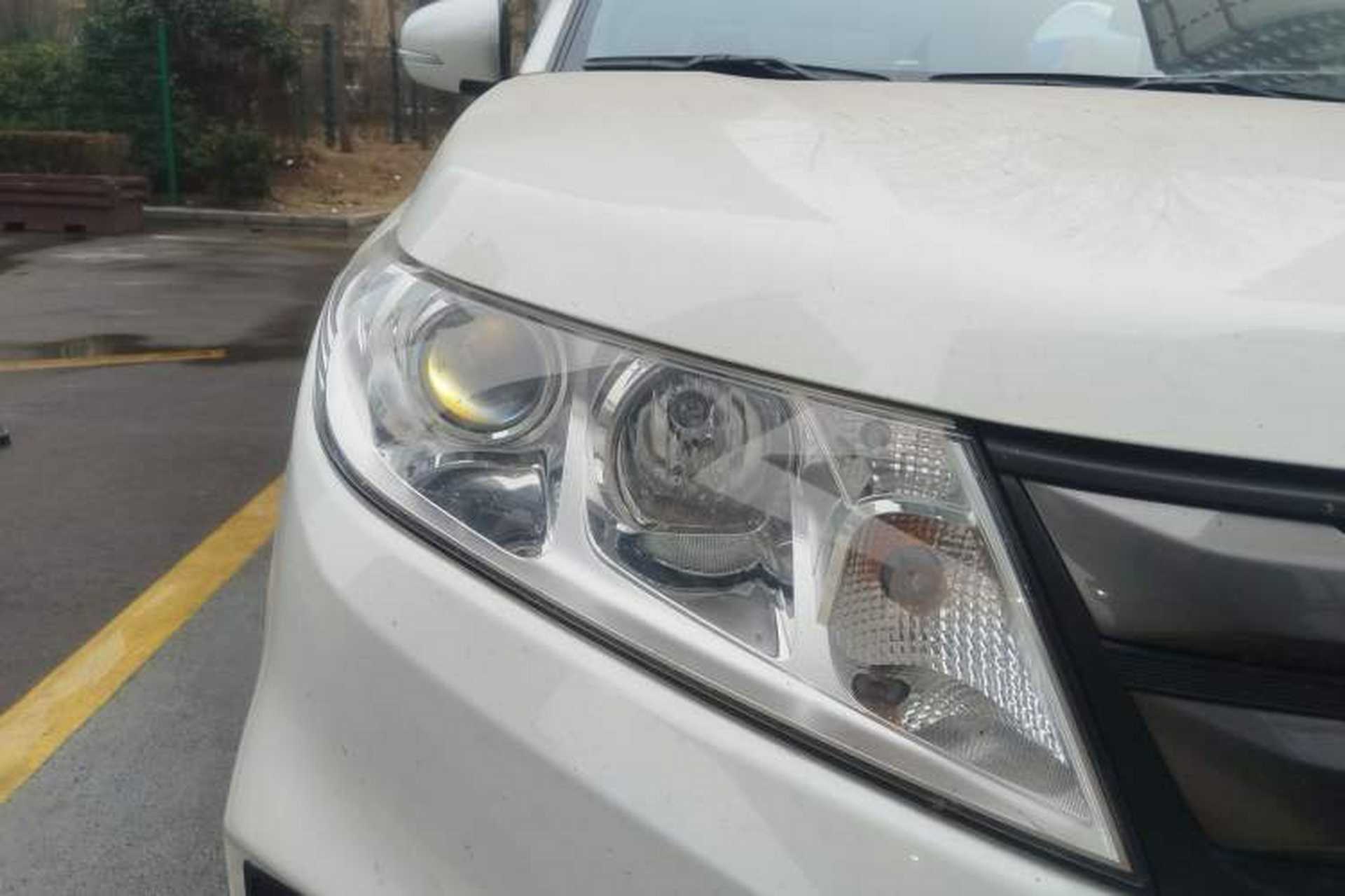 Used Suzuki Vitara 2016 1.6L Manual Two-Wheel Drive Entry-Level Trim Right Front Headlight