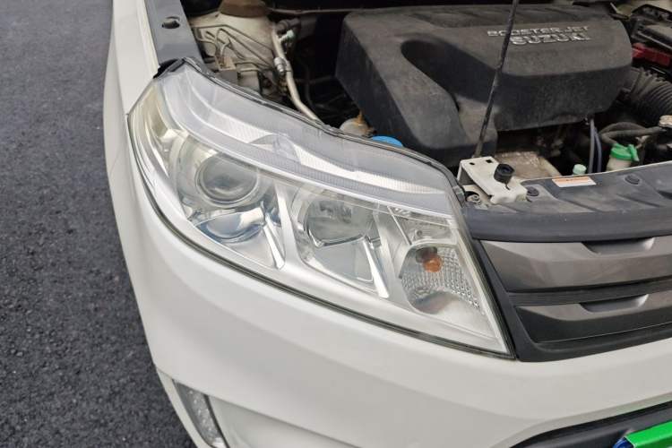 Used Suzuki Vitara 2016 1.4T Automatic Two-Wheel Drive Elite Model Right Front Headlight