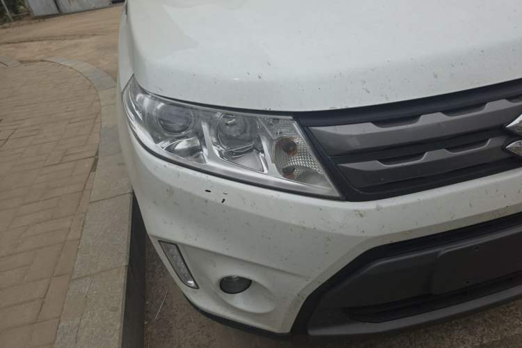 Used Suzuki Vitara 2016 1.4T Automatic Two-Wheel Drive Elite Model Right Front Headlight