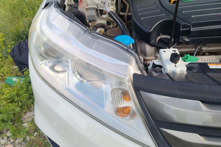 Used Suzuki Vitara 2016 1.6L Manual Two-Wheel Drive Entry-Level Trim Right Front Headlight