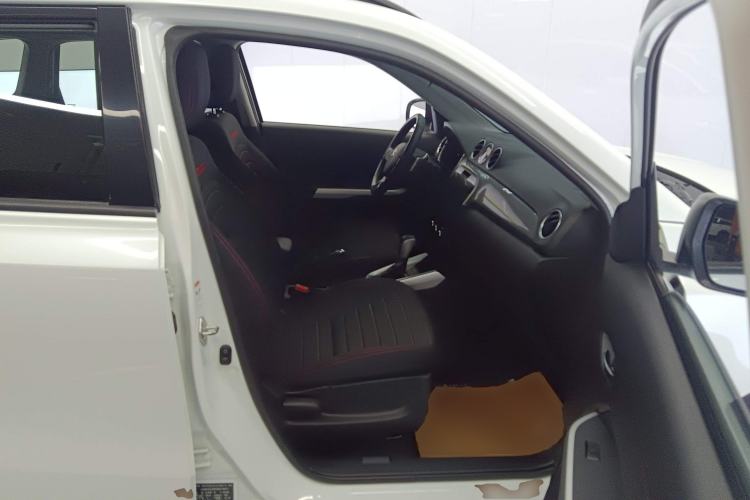 Used Suzuki Vitara 2016 1.4T Automatic Two-Wheel Drive Elite Model Right Front Seat