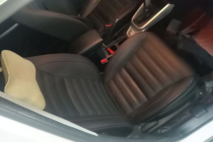 Used Suzuki Vitara 2016 1.4T Automatic Two-Wheel Drive Luxury Version Right Front Seat